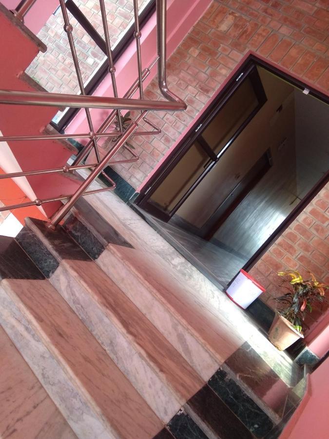 Whispering Woods Inn Bolpur Exteriör bild