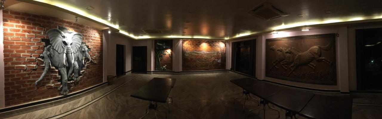 Whispering Woods Inn Bolpur Exteriör bild